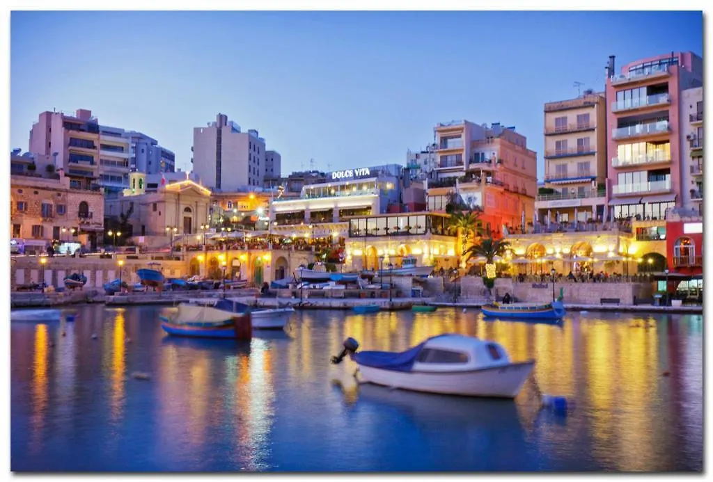 Apartment With Pool Sliema Malta